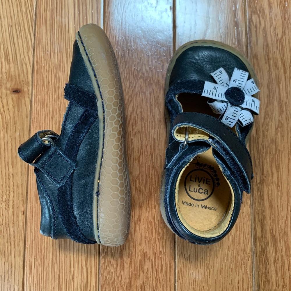 Livie and Luca Mili Mary Jane, size 4T - Picture 2 of 5